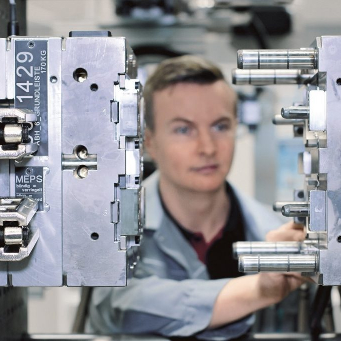Mehr als 50 Jahre Erfahrung im Werkzeugbau